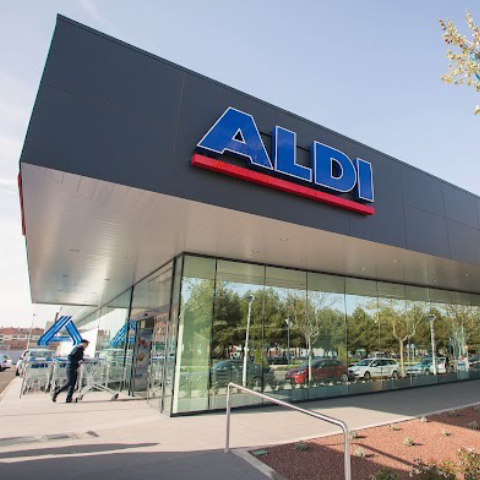 MOSSAICO-Sobre-mi-03 Imagen de fachada de una facultad de CC. Económicas y Empresariales