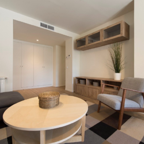 MOSSAICO-Sobre-mi-07 Representación de ahorro a través de montones crecienes de monedas